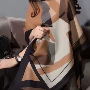 Geometric Patterned Shawl - Black, Brown, White